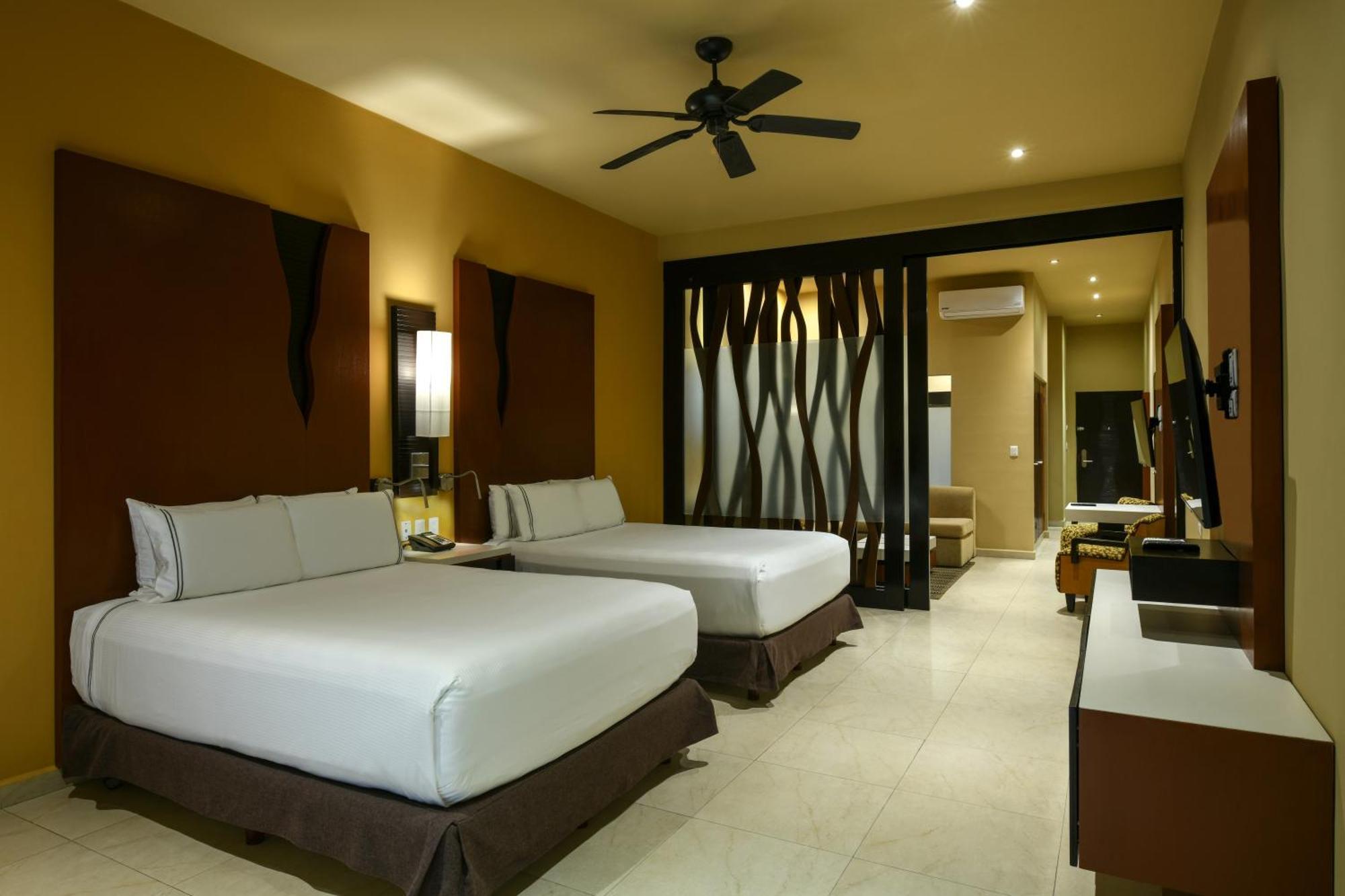 Generations Riviera Maya Family Resort Catamaran, Water Park & More Inclusive Puerto Morelos Ngoại thất bức ảnh