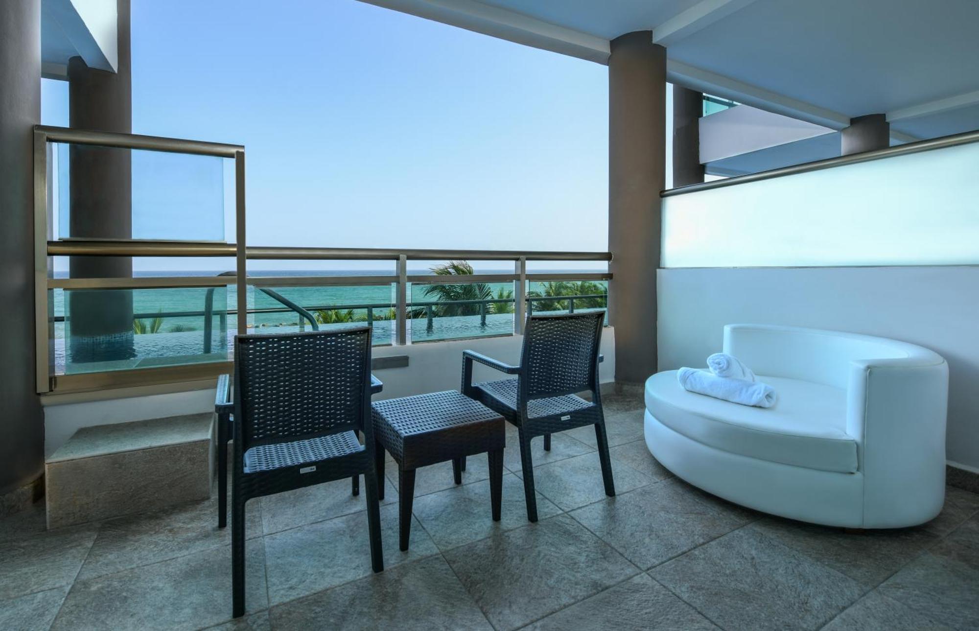 Generations Riviera Maya Family Resort Catamaran, Water Park & More Inclusive Puerto Morelos Ngoại thất bức ảnh